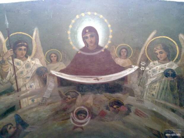 Покрова Богородицы. Круг и полумесяц