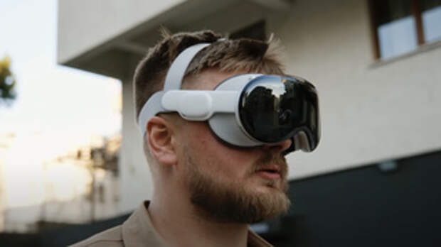 Apple Vision Pro / Кадр: YouTube-канал Rozetked
