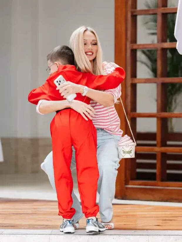 День рождения сына Виктории Лопырёвой