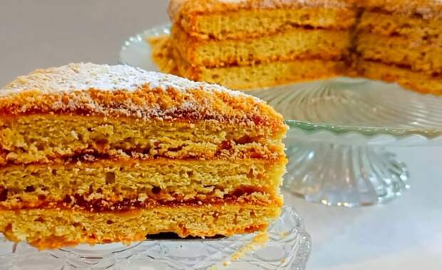 Этот пирог был мечтой каждого студента 80-х. Готовим легенду на современной кухне за копейки