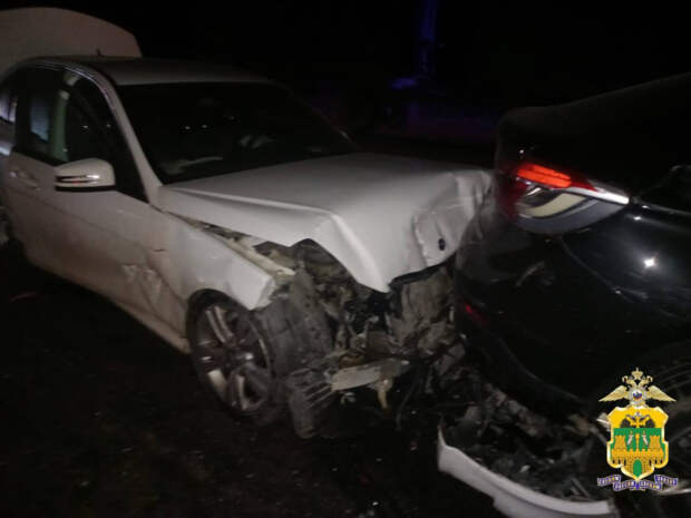 Страшная авария на Кубани - месиво из машин: пять погибших и пострадавшие