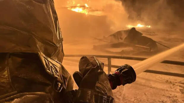 «Страну просто уничтожают»: в Киеве обвинили Зеленского в срыве переговоров