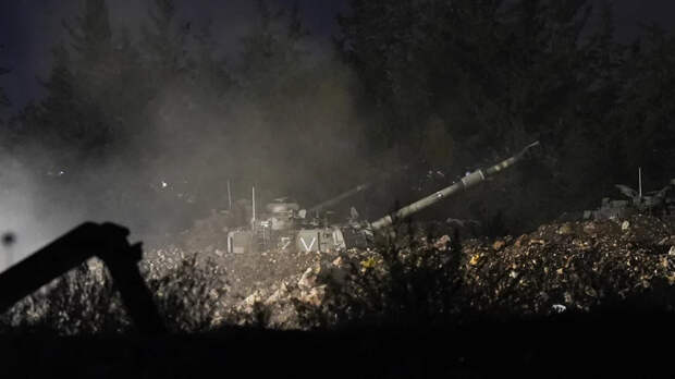 Al Arabia: возле южной границы Ливана замечены военные самолеты и танки ЦАХАЛ