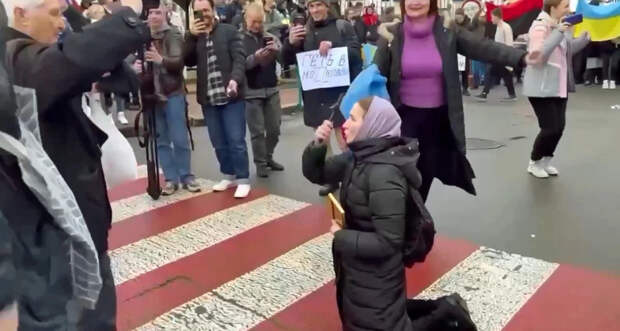 Певчая Екатерина из лавры вышла на связь: некрещеный владыка разрушает православие