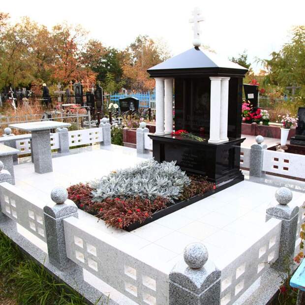 Как выбрать памятник на могилу: советы профессионалов
