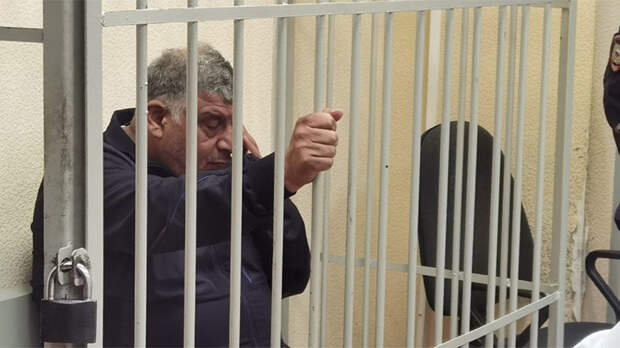 Один из арестованных братьев Сафаровых, входивших в окружение Шыхлинского: они имели общий бизнес. Скриншот с видео Царьграда