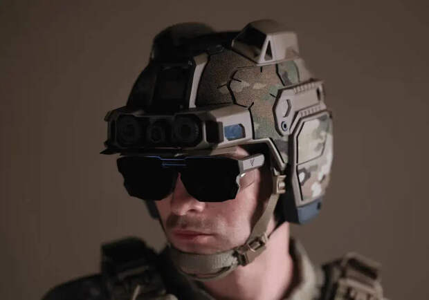 Защитный шлем с системой дополненной реальности Anduril EagleEye