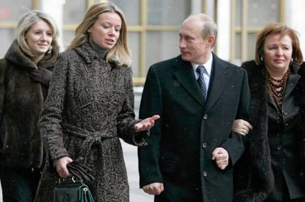 Дочери Путина. \ Фото: atr.ua.