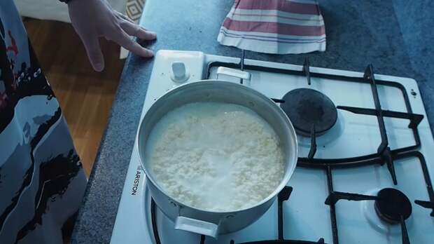 Домашний сыр с базиликом от Виталия Жгущего Сыр, Базилик, Рецепт, Молоко, Сметана, Яйца, Видео, Длиннопост, Кулинария