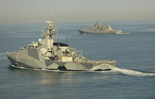 Доброе слово и пистолет приносят больше результатов, чем просто доброе слово