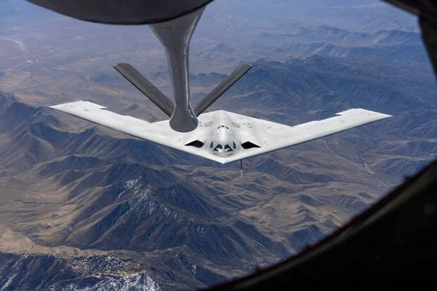 Американский «Цербер» B-21 впервые полностью показали на фото