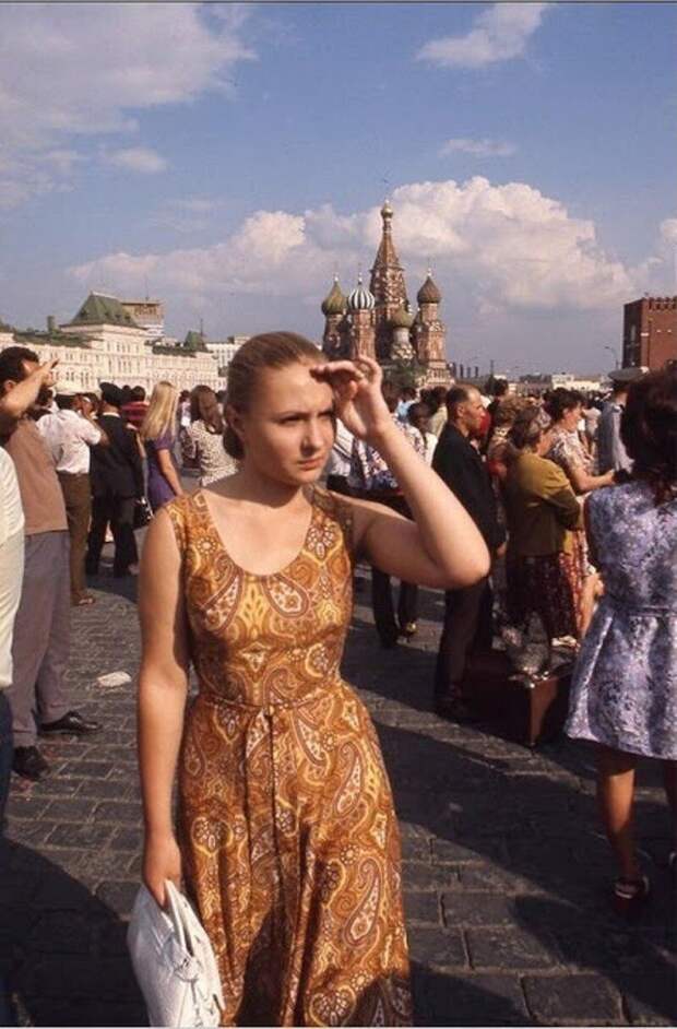 Красивые девушки на снимках из СССР