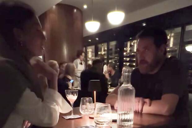 Певица Саша Савельева поделилась кадрами со свидания с мужем Кириллом Сафоновым