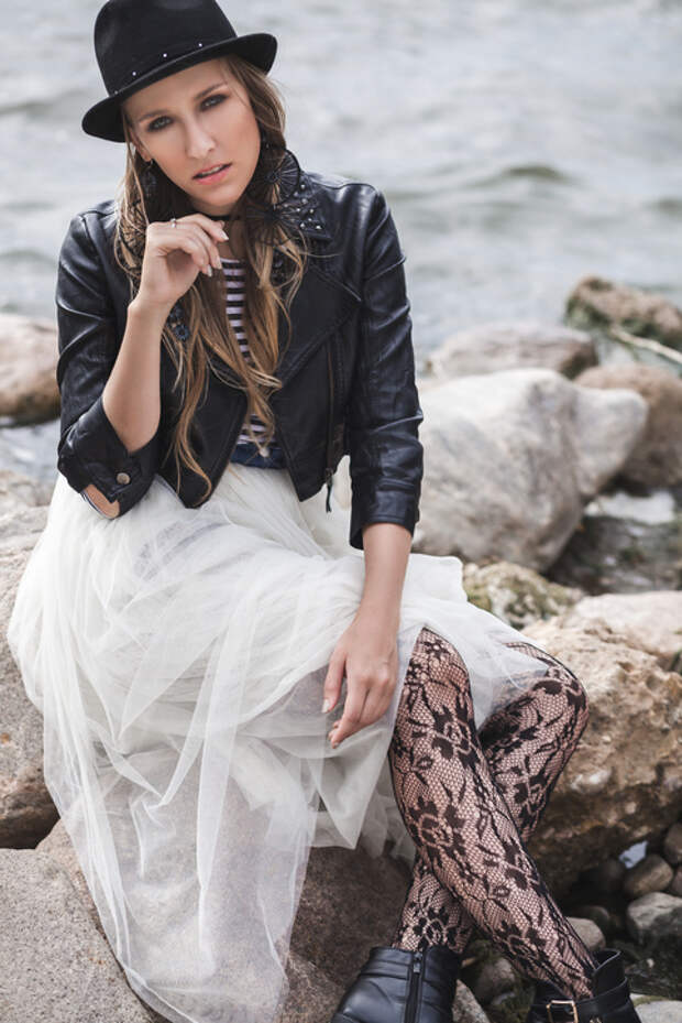 Кожаная косуха со шляпой