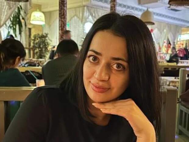 Выбросили из окна пятого этажа во время пожара: умерла падчерица блогера Нармин