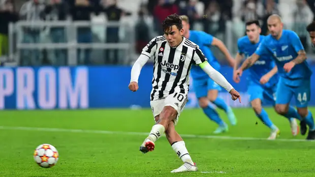 «Ювентус» с пенальти забил «Зениту», Дибала перебивал удар после промаха