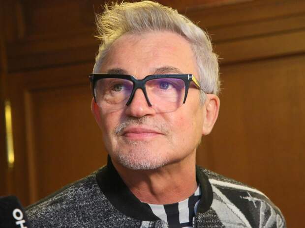 Адвокат Диброва о его ночном эфире с женой Полиной: «Важно держать лицо»