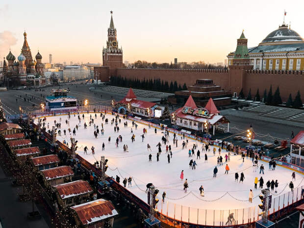 каток на Красной площади 7