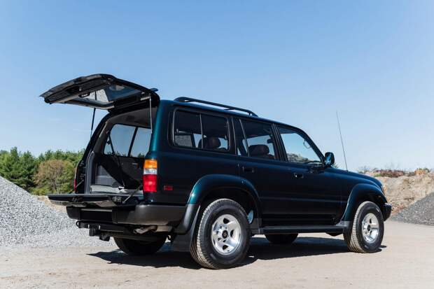 Toyota Land Cruiser 1994 года продан за рекордную сумму