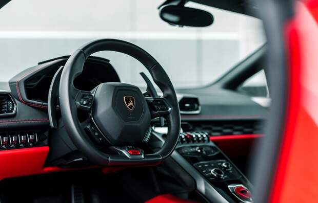 Производитель премиальных машин отчитался о рекордных продажах