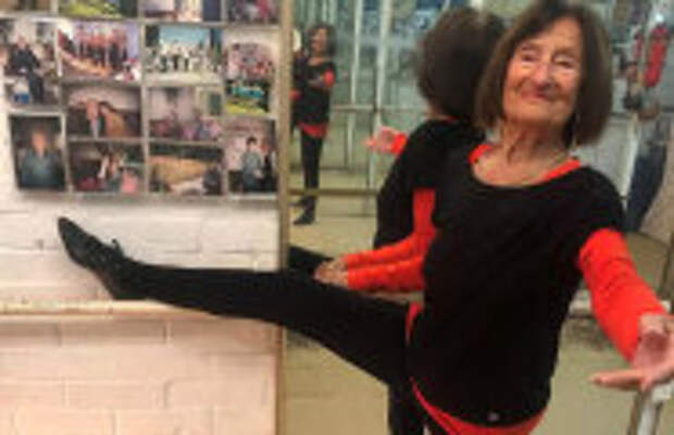 Социальные движения, флэшмобы: Хореограф, которой скоро исполнится 100 лет, танцует каждый день и покоряет новых поклонников