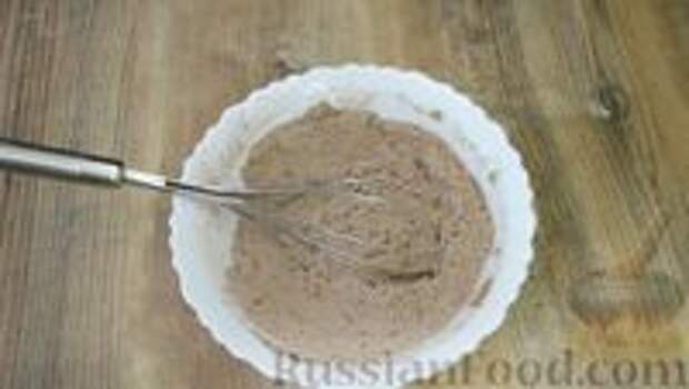 Фото приготовления рецепта: Шоколадный пирог-ватрушка с творожной начинкой - шаг №3