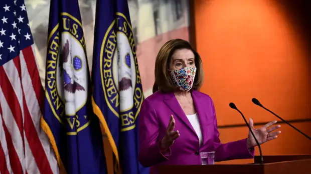 Пелоси выступила за немедленное отстранение Трампа от власти