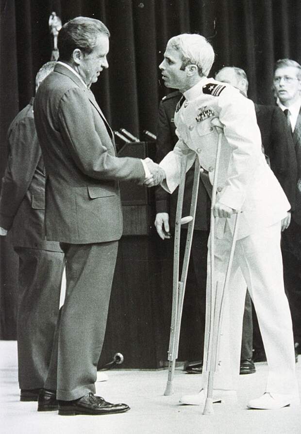 Ричард Никсон и Джон Маккейн. Фото: Gettyimages.ru
