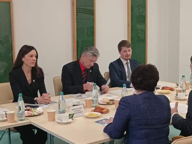 Врач Басаргина назвала эгоистами тех, кто не хочет заводить детей из-за отсутствия денег