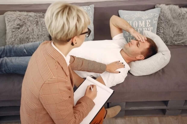 Невролог Шурдумова рассказала, как оказать первую помощь при инсульте