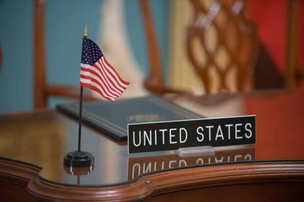 Госдеп: США пока сохраняют позицию посредника между Москвой и Киевом