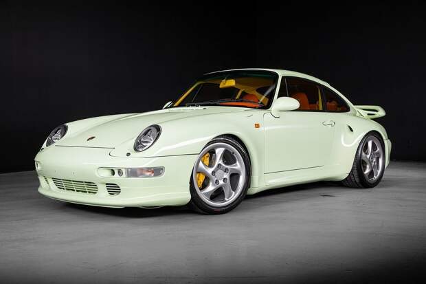 Porsche с очень ярким салоном, принадлежавший премьер-министру Кувейта