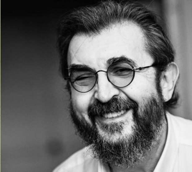 В Москве проходит прощание с Игорем Золотовицким