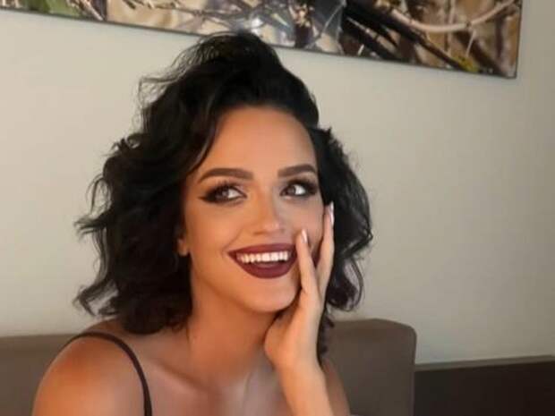 Слава на Бали забывает Данилицкого — голые видео из ванной и поцелуи с таксистом