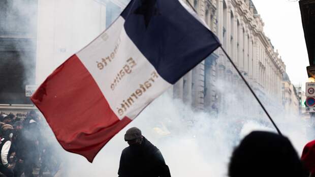 Демократия по-французски