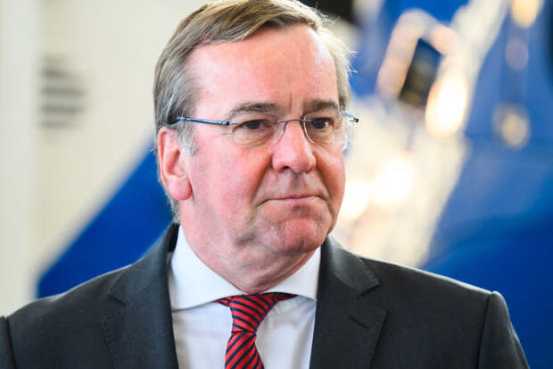 Писториус объяснил увеличение расходов Германии на оборону цитатой Лютера