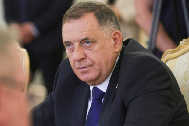 Лидер боснийских сербов заявил о планах посетить Москву на 9 Мая