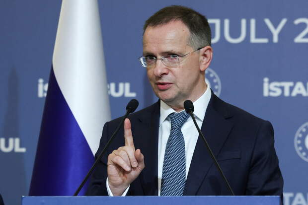 В участии Мединского на переговорах увидели сигнал для Украины и США