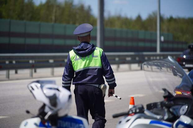 Фура с уснувшим водителем протаранила автобус с хоккеистами «Родины-2»