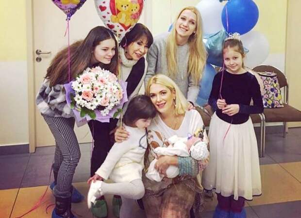 Мать-одиночка, воспитывающая пятерых детей: Мария Порошина заговорила о безысходности