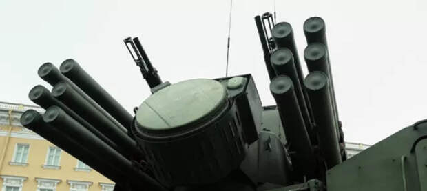 Очередная массовая атака украинских дронов на РФ: под удар вновь попал порт Усть-Луга — ключевой газовый и нефтяной хаб России