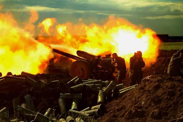 Артиллеристы выследили и уничтожили украинскую гаубицу Д-30 (ВИДЕО)