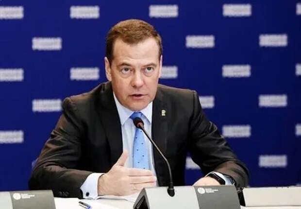 Медведев заявил, что ситуация в мире гораздо хуже холодной войны. https