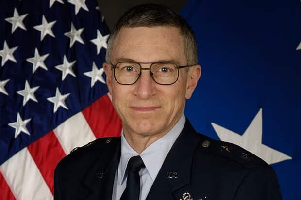 Связанный с теориями об инопланетянах генерал ВВС США бесследно исчез