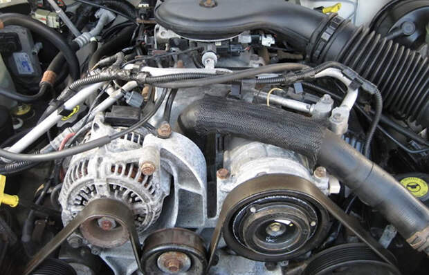 Двигатель V8 5.2 литра.