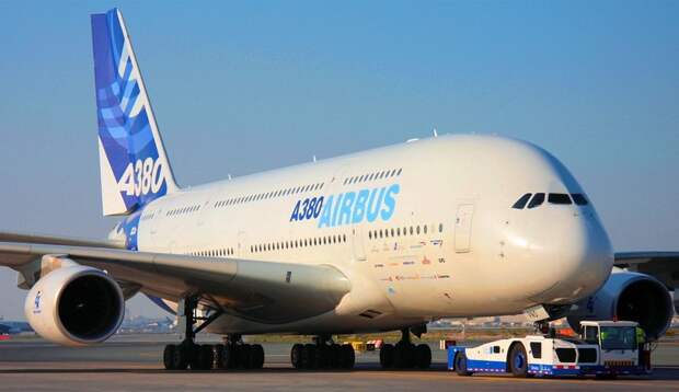 1506012341_airbus-a380-on-ramp