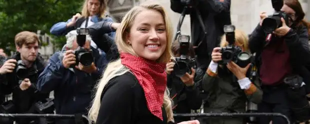 Экс-помощница Эмбер Херд обвинила актрису в агрессивном поведении