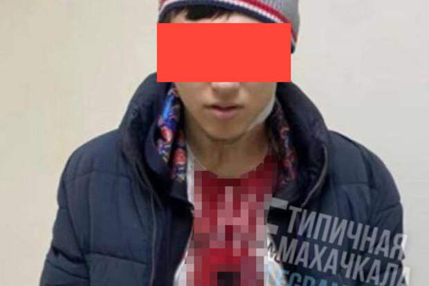 "Нетипичная Махачкала": в Дербенте школьный сторож ранил ученика ножом в шею