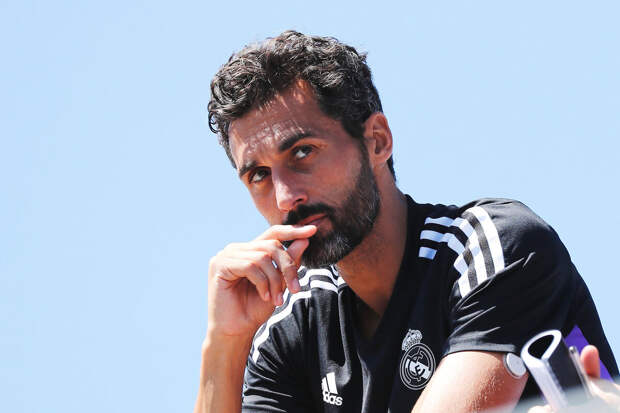 "Реал" может уволить Арбелоа после его дебютного матча на посту тренера команды