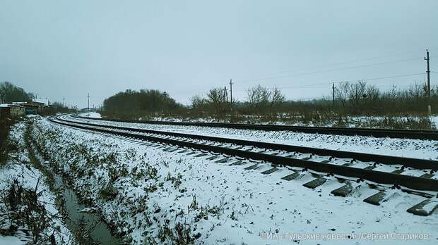 В Тульской области за сутки убрали 15,3 тыс. кубометров снега с жд путей